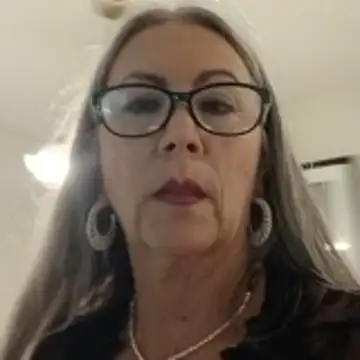EvaRobinson online show from June 2026 04:18:02 PM