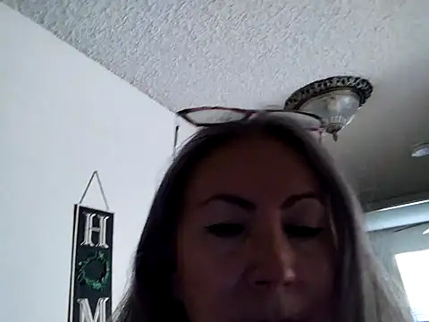 EvaRobinson online show from February 2025 06:26:01 PM