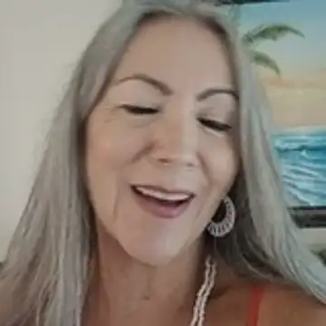 EvaRobinson online show from June 2026 05:56:01 PM