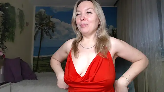 Snapshot of soaring_love chatting on November 2025 05:00:02 AM soaring love online show from November 2025 05:00:02 AM