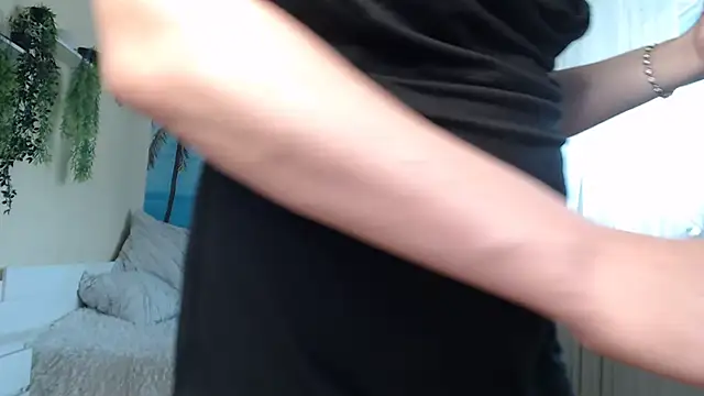 Snapshot of soaring_love chatting on March 2026 08:26:33 AM soaring love online show from March 2026 08:26:33 AM