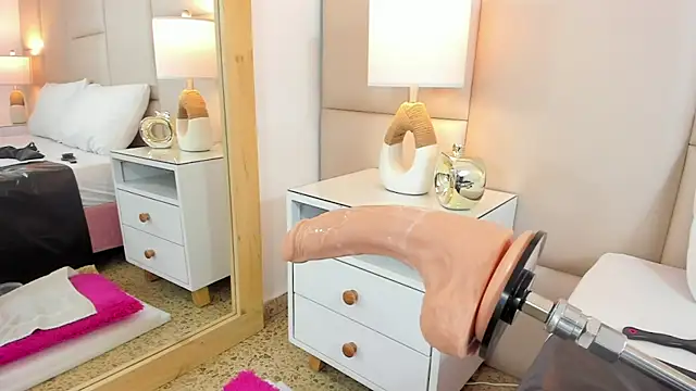 AntoniaRoss  online show from February 2025 11:19:02 PM