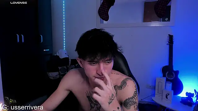 Snapshot of Thomass_clark chatting on January 2025 02:01:01 AM Thomass clark online show from January 2025 02:01:01 AM