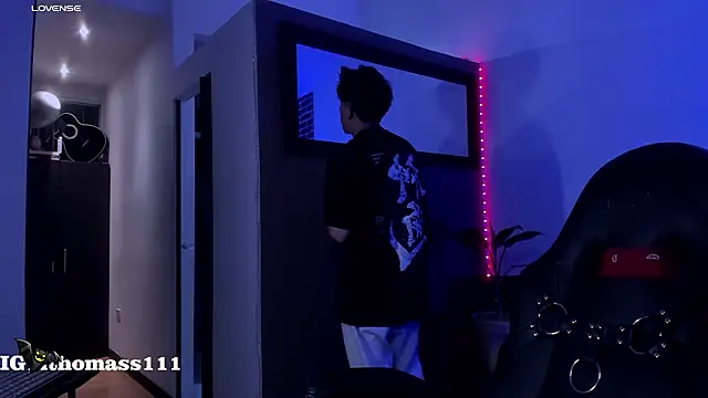 Snapshot of Thomass_clark chatting on March 2026 01:09:01 AM Thomass clark online show from March 2026 01:09:01 AM