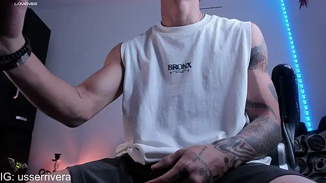 Snapshot of Thomass_clark chatting on March 2025 08:32:02 PM Thomass clark online show from March 2025 08:32:02 PM