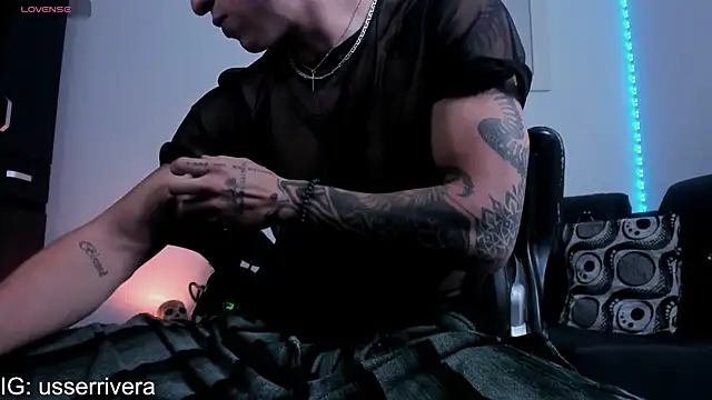 Snapshot of Thomass_clark chatting on March 2025 08:28:01 PM Thomass clark online show from March 2025 08:28:01 PM