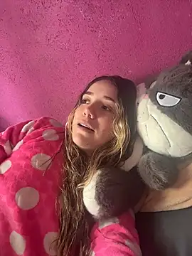 ShelbyHagen online show from November 2025 04:21:01 PM