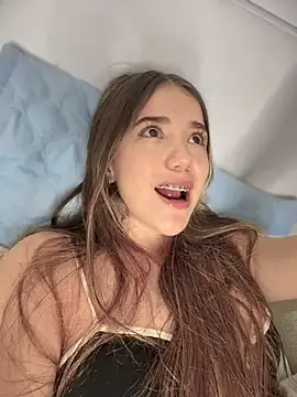 ShelbyHagen online show from November 2025 04:56:01 AM