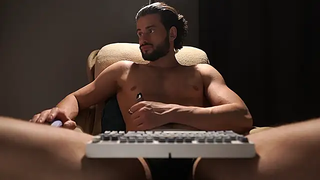 Keen   Luckystrike online show from March 2026 04:15:01 PM