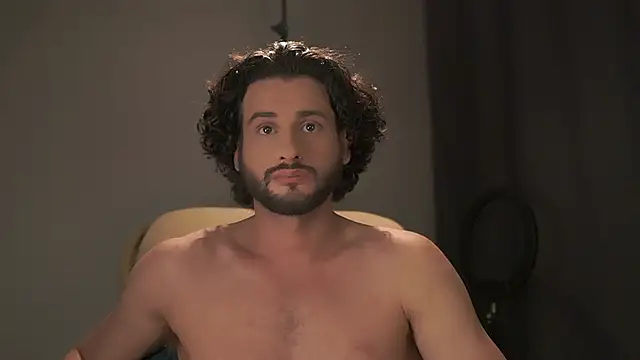 Keen   Luckystrike online show from December 2025 06:17:01 PM