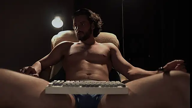 Keen   Luckystrike online show from January 2026 06:42:02 AM