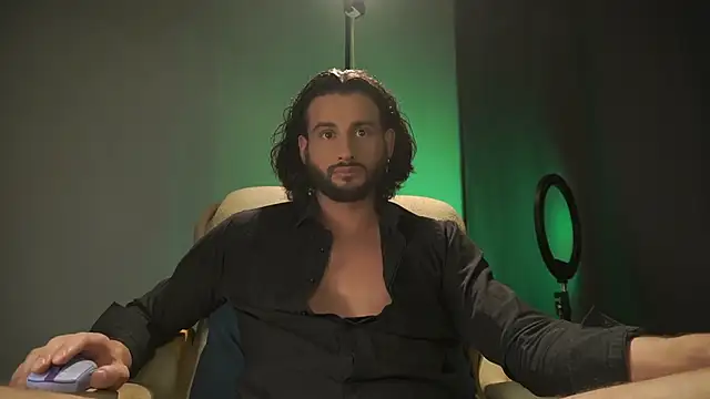 Keen   Luckystrike online show from November 2025 06:01:02 PM