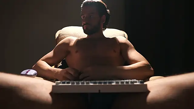 Keen   Luckystrike online show from March 2026 09:53:02 PM