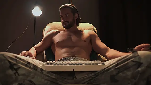 Keen   Luckystrike online show from January 2026 09:35:01 AM