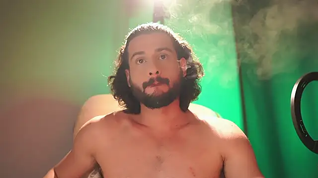 Keen   Luckystrike online show from November 2025 09:51:02 PM