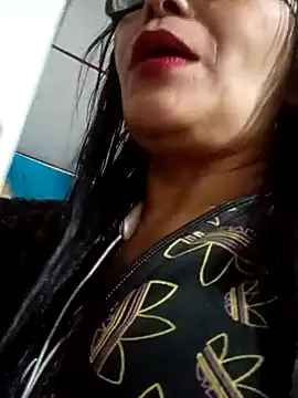 Snapshot of kelly_dirty_ chatting on October 2025 01:00:02 AM kelly dirty online show from October 2025 01:00:02 AM