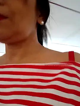 Snapshot of kelly_dirty_ chatting on October 2025 07:03:02 PM kelly dirty online show from October 2025 07:03:02 PM