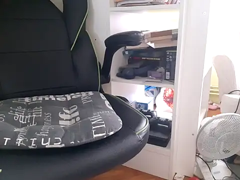 feathersify online show from October 2025 06:56:01 AM