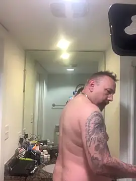 Snapshot of Littledick007007 chatting on May 2026 11:44:01 AM Littledick007007 online show from May 2026 11:44:01 AM