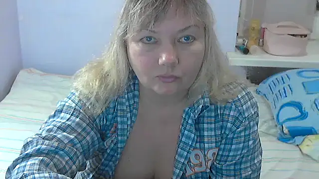 Snapshot of Lusi-777 chatting on October 2025 03:38:02 PM Lusi-777 online show from October 2025 03:38:02 PM