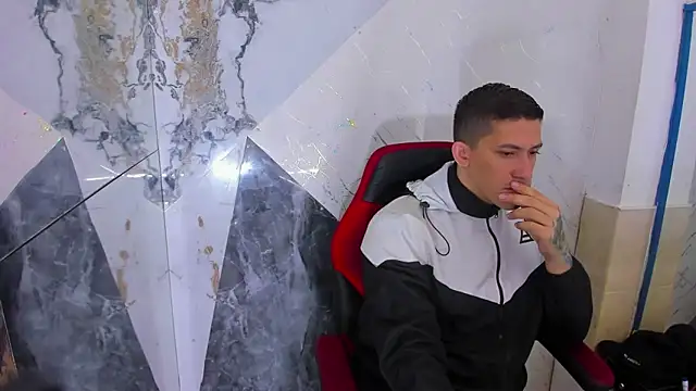 yeckodream online show from December 2025 04:36:02 AM