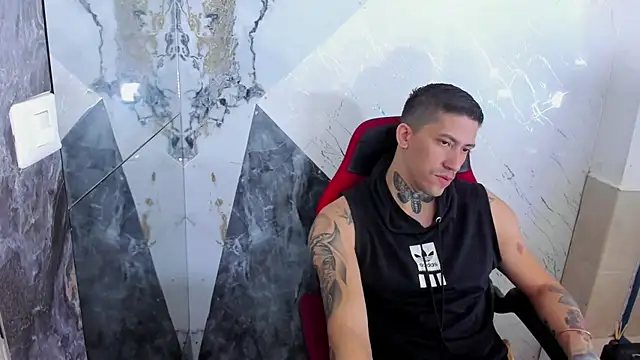 yeckodream online show from November 2025 05:19:01 AM