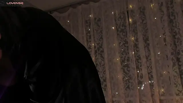 Ana Peachy  online show from November 2025 08:20:01 PM