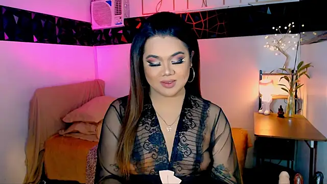 Snapshot of asiankatyhuge chatting on October 2025 09:27:01 PM asiankatyhuge online show from October 2025 09:27:01 PM