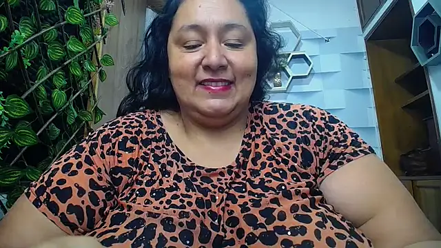 Snapshot of TistMature chatting on December 2025 01:13:02 PM TistMature online show from December 2025 01:13:02 PM