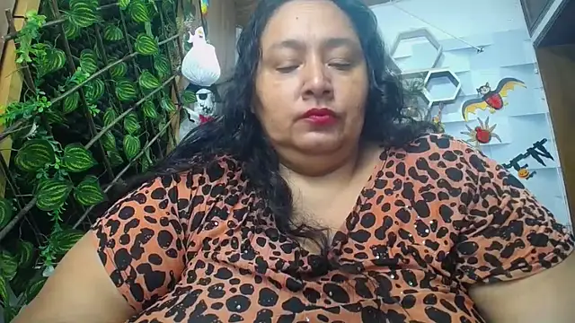 Snapshot of TistMature chatting on November 2025 01:14:02 PM TistMature online show from November 2025 01:14:02 PM