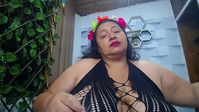 Snapshot of TistMature chatting on November 2025 01:15:02 PM TistMature online show from November 2025 01:15:02 PM