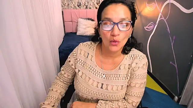 MarilynMiilf  online show from March 2025 01:03:02 AM
