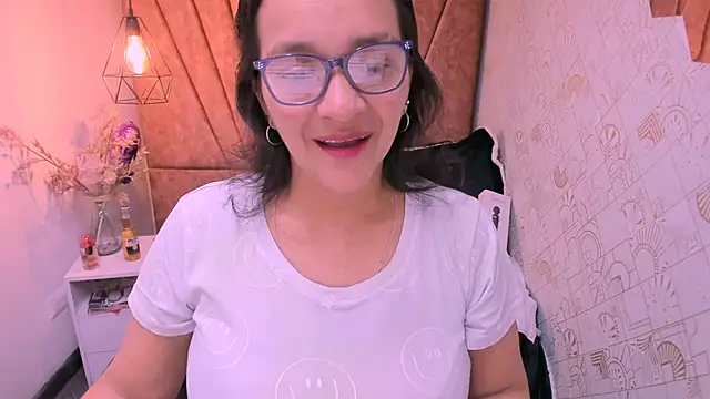MarilynMiilf  online show from September 2025 08:31:01 PM