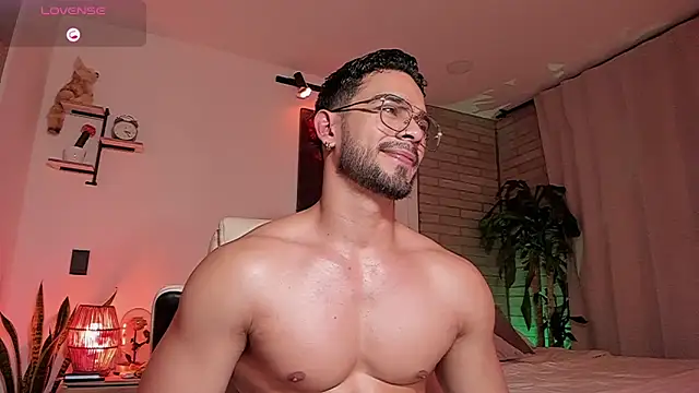 Josseph1  online show from March 2026 11:32:01 PM