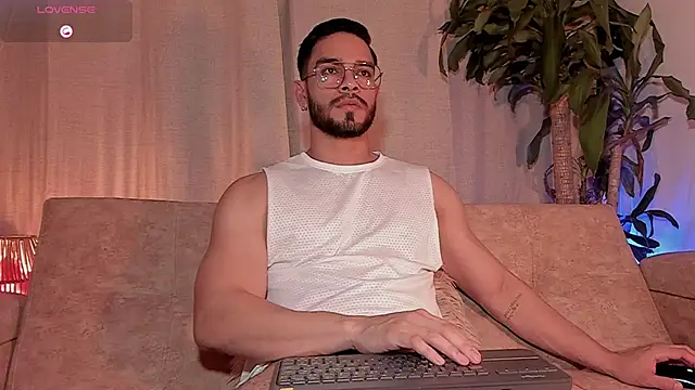 Josseph1  online show from November 2025 01:53:02 AM