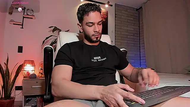 Snapshot of Josseph1_ chatting on July 2026 02:05:17 AM Josseph1 online show from July 2026 02:05:17 AM