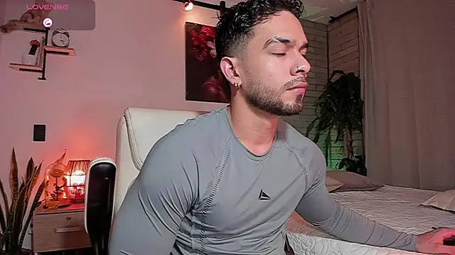 Josseph1  online show from April 2026 12:34:01 AM