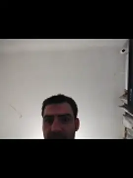 Snapshot of ThatGuyNextDoor1992 chatting on February 2026 12:43:02 AM ThatGuyNextDoor1992 online show from February 2026 12:43:02 AM