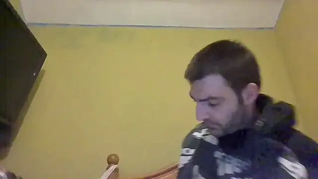 Snapshot of ThatGuyNextDoor1992 chatting on February 2025 10:36:02 PM ThatGuyNextDoor1992 online show from February 2025 10:36:02 PM