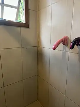 AliceStone19 online show from April 2026 05:28:02 PM