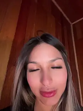 AliceStone19 online show from June 2026 05:36:02 PM