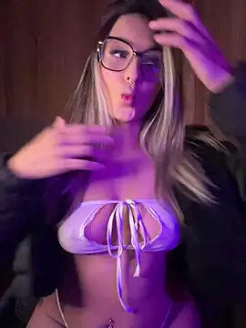AliceStone19 online show from May 2026 05:43:02 PM