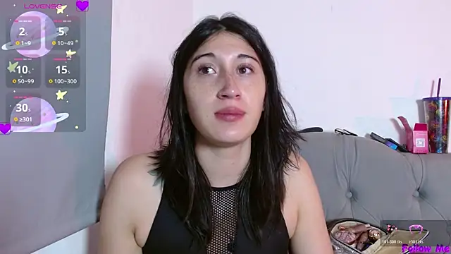 Snapshot of Red-moon1 chatting on December 2025 05:19:02 AM Red-moon1 online show from December 2025 05:19:02 AM