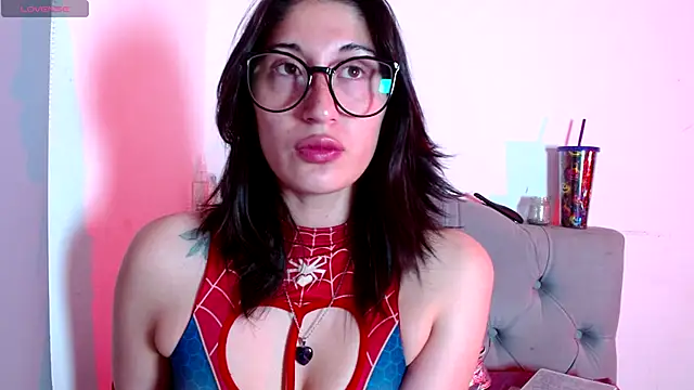 Snapshot of Red-moon1 chatting on November 2025 06:07:02 AM Red-moon1 online show from November 2025 06:07:02 AM