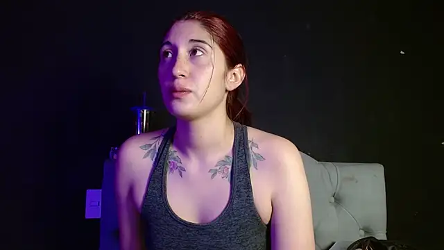 Snapshot of Red-moon1 chatting on January 2026 04:50:02 AM Red-moon1 online show from January 2026 04:50:02 AM