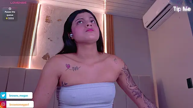 Megan browns1 online show from November 2025 01:04:02 PM