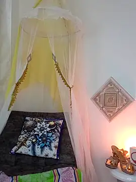 Snapshot of sophiaamethystt chatting on February 2025 05:30:02 PM sophiaamethystt online show from February 2025 05:30:02 PM