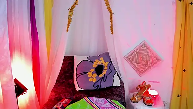 Snapshot of sophiaamethystt chatting on November 2025 05:28:02 PM sophiaamethystt online show from November 2025 05:28:02 PM