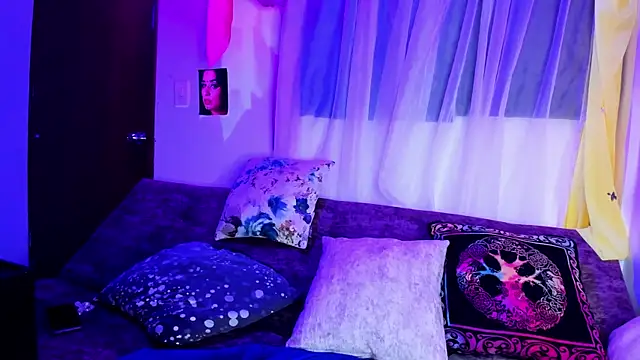 sophiaamethystt online show from June 2026 11:24:02 PM
