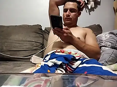 Snapshot of thickcocklatino chatting on October 2025 12:32:02 AM thickcocklatino online show from October 2025 12:32:02 AM